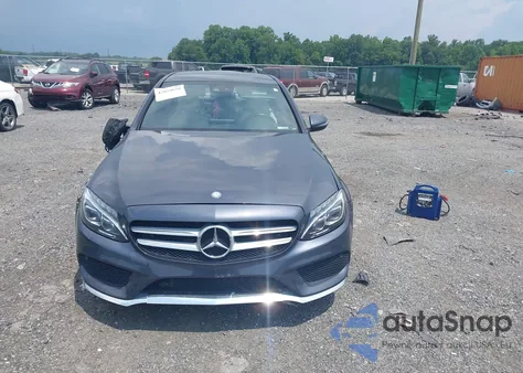 2015 Mercedes-Benz C 300 4Matic/Luxury 4Matic/Sport 4Matic из США, поврежденный, VIN 55SWF4KB9FU010078